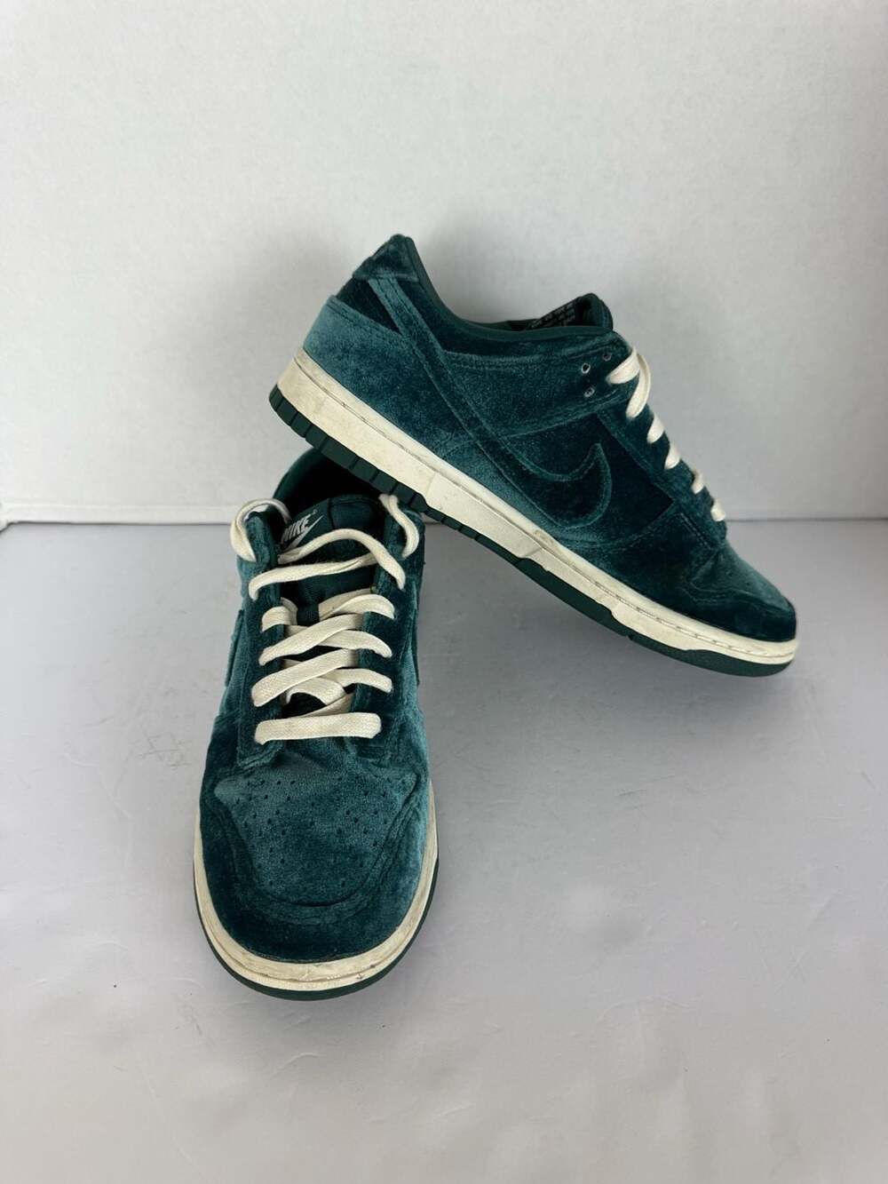 Nike Dunk Low Green Velvet Sneakers Teal DZ5224-300 Women's